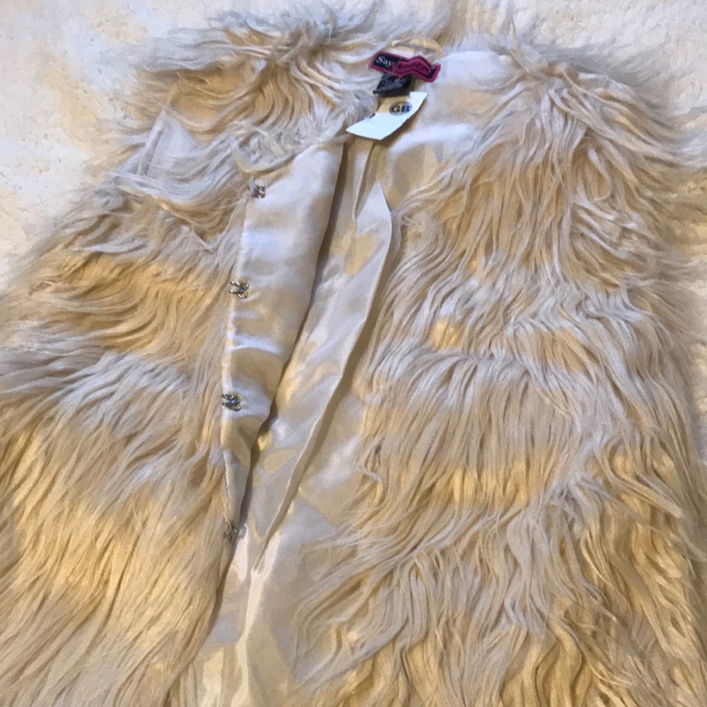 NWT shaggy vest